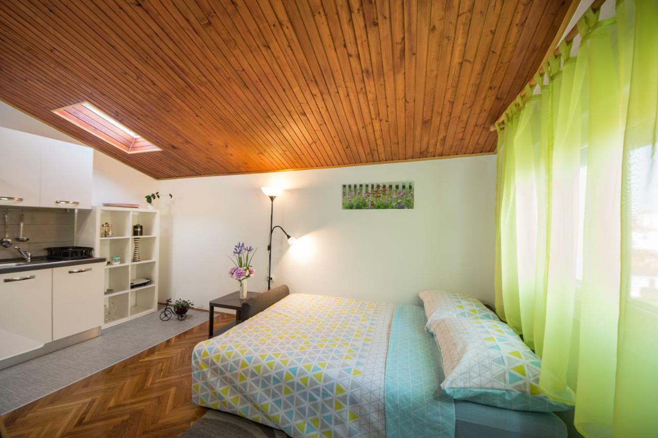 Piccola Pineta Pula Exterior foto